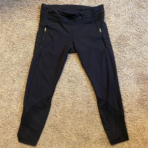 Black Lululemon leggings